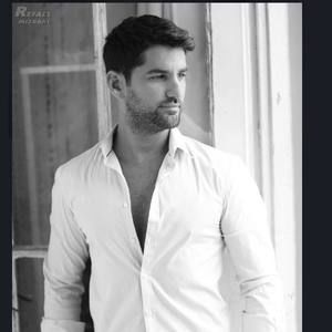 Meet your Posher, Noam